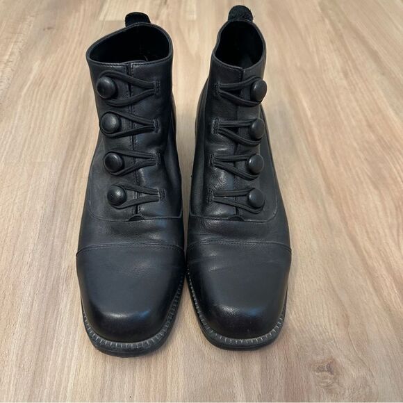 Black Square toe Leather Ankle Boots - Picture 1 of 7